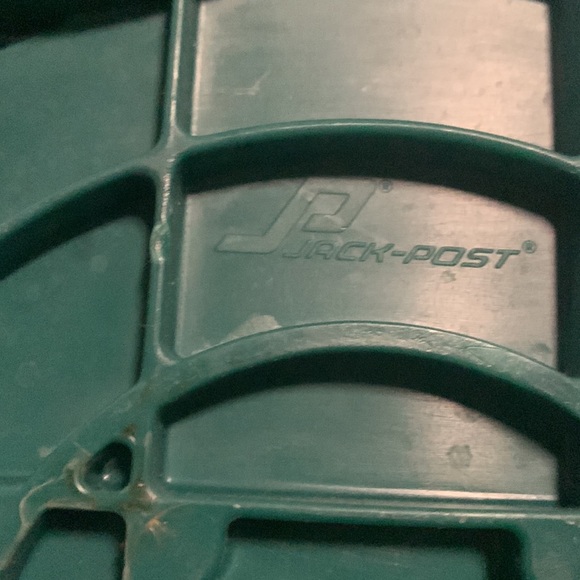 Christmas tree stand - green plastic - Picture 6 of 6